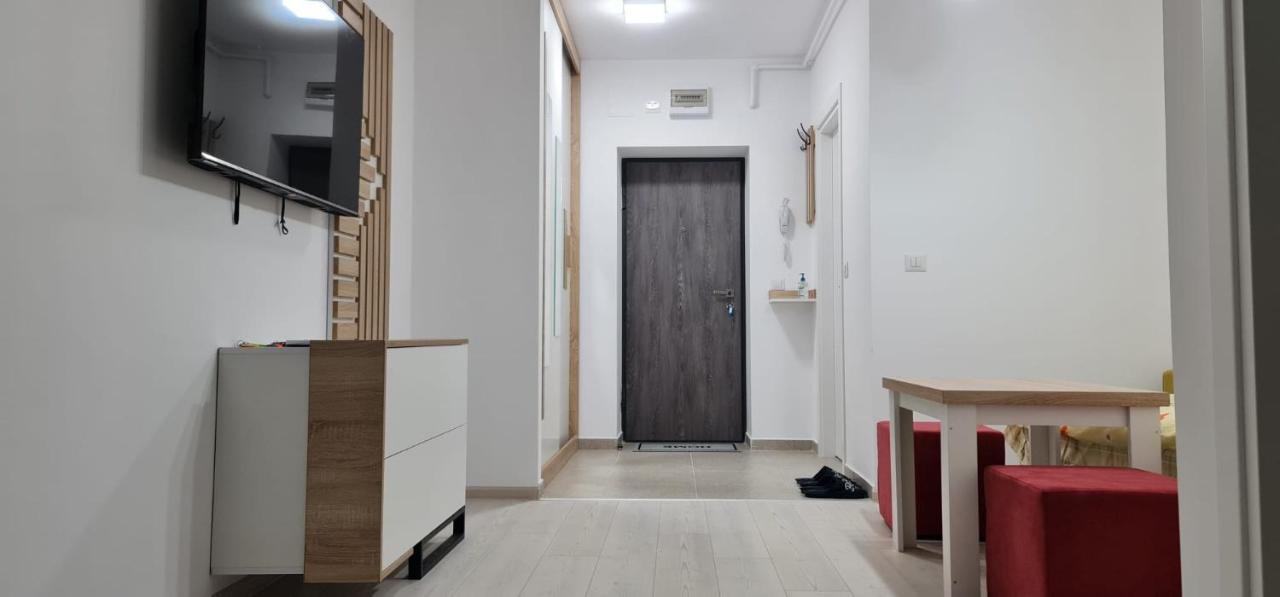 Studio Spatios,Intim+ Loc Parcare Propriu,Vedere Panoramica,Utilat De Lux Bukarest Exteriör bild