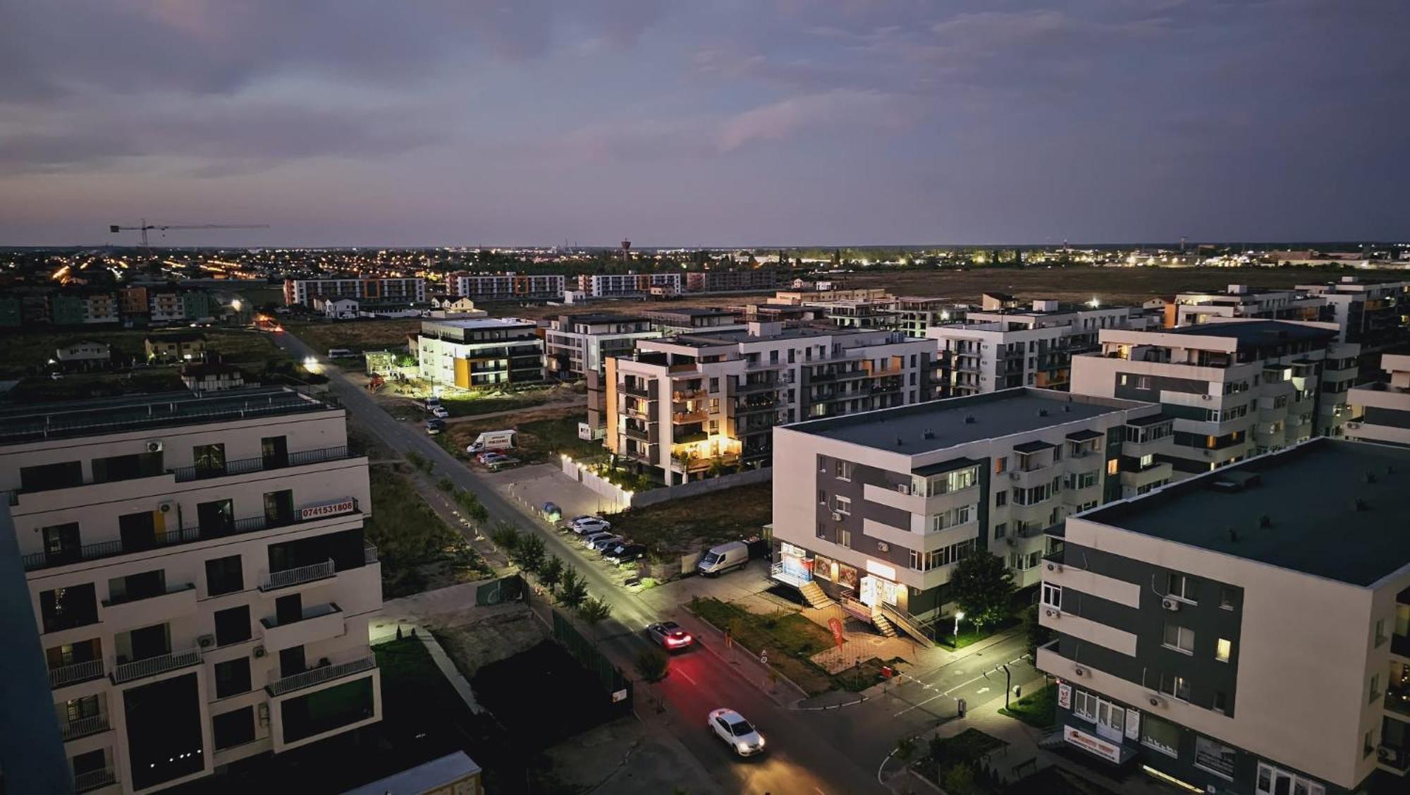 Studio Spatios,Intim+ Loc Parcare Propriu,Vedere Panoramica,Utilat De Lux Bukarest Exteriör bild